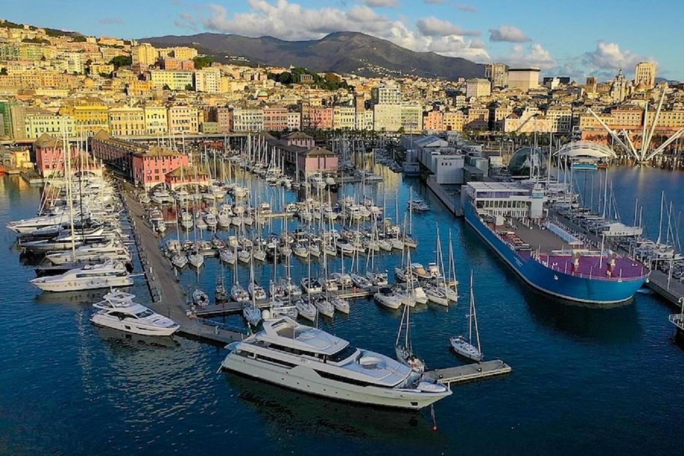 Acquario 11 Apartment Genoa Exterior photo